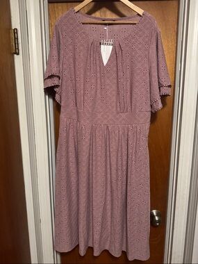 NWT BloomChic Dusty Mauve Eyelet Midi Dress Sz 2X 18-20
